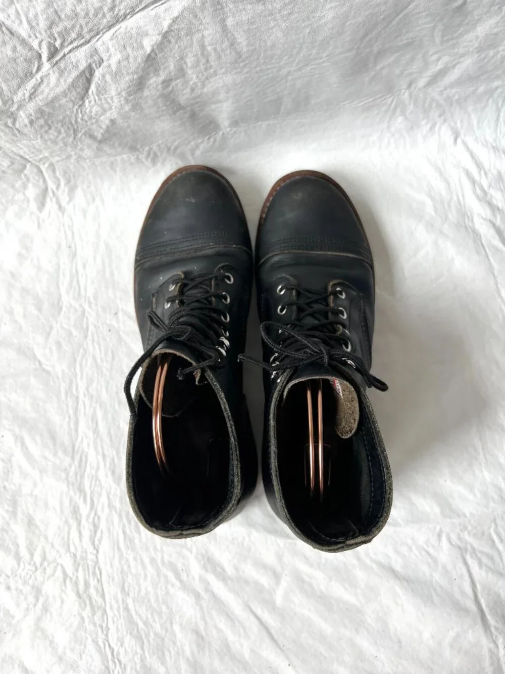 Red Wing boots Iron Ranger 8114 US mens 9.5 black leather cap toe cork sole